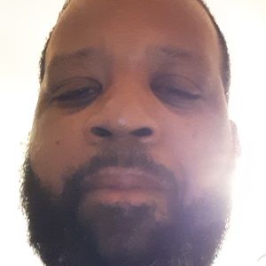 Meet your Posher, Dennis